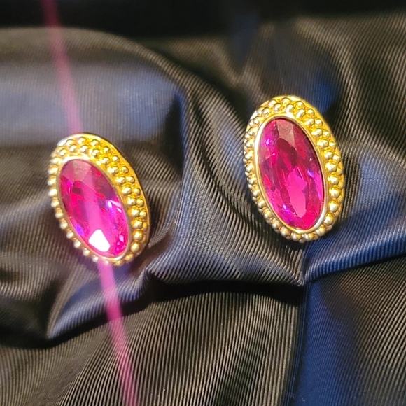 Vintage Swarovski Gold-Tone Oval Pink Crystal Stud Earrings 12.2g - Picture 2 of 16
